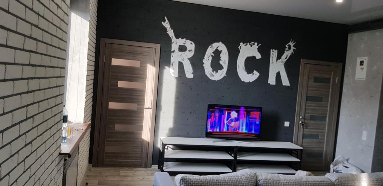Loft Apartment On Svobody Kamianske Luaran gambar