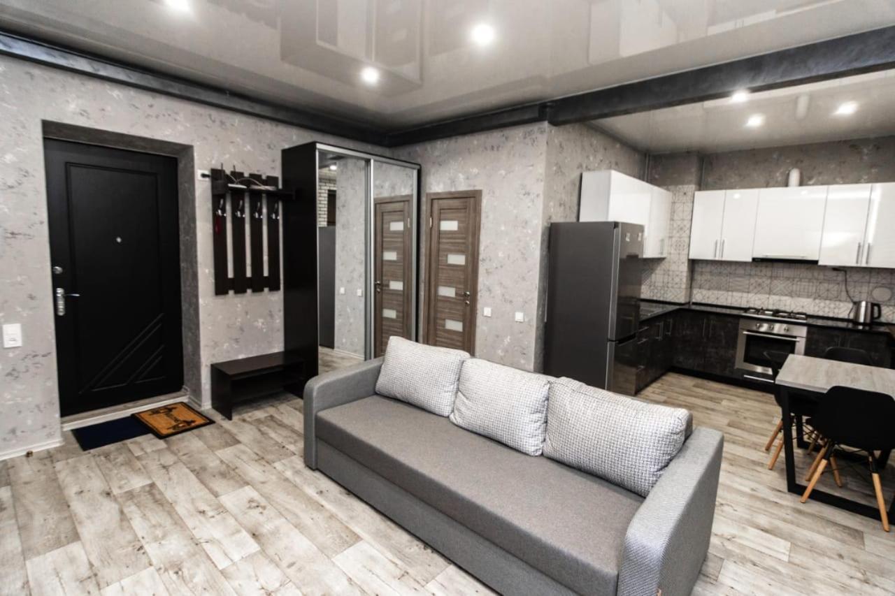 Loft Apartment On Svobody Kamianske Luaran gambar