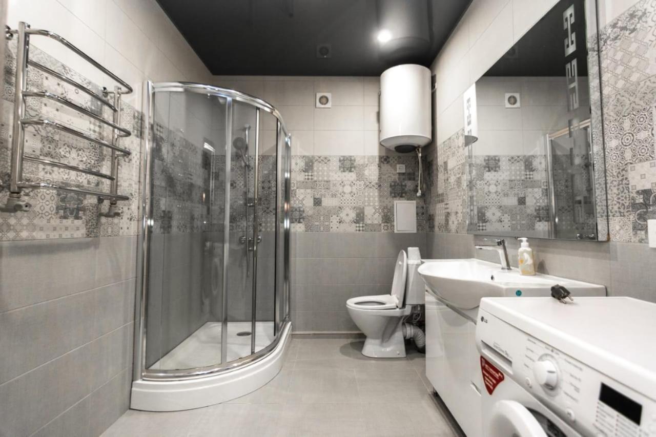 Loft Apartment On Svobody Kamianske Luaran gambar